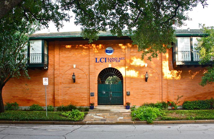 Affordable Student Housing Near English Language Center Houston