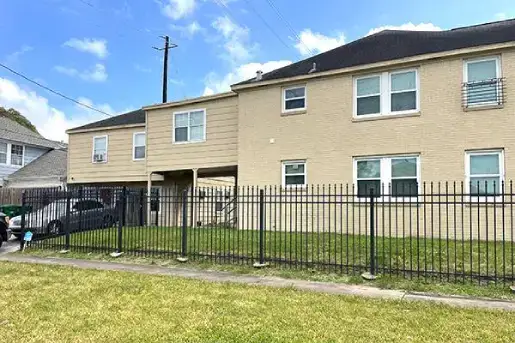 3 Bed/ 3 Bath Unit 2801 Blodgett, Houston, TX